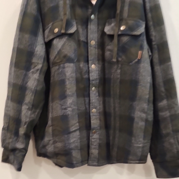 Legendary Outfitters Blue, Green,and Grey Hooded Flannel Quilted Jacket - Picture 7 of 13